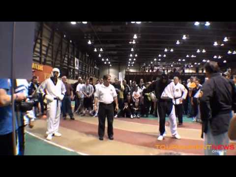 Elias Lemon vs Jason Grenier Men's Fighting at Quebec Open 2011