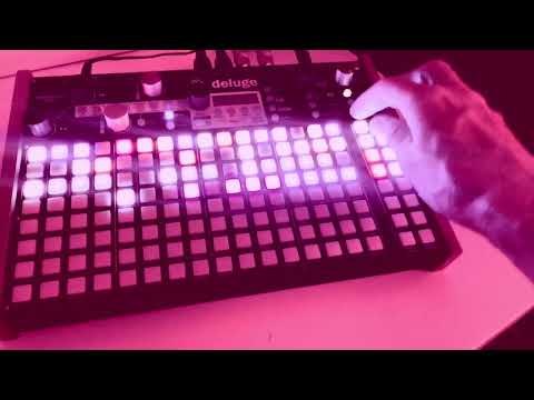 "Pink Schwing" - Deluge Raw House Jam