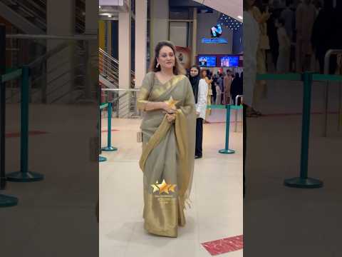 #bushraansari arrived at grand premiere of upcoming movie #WelcometoPunjab happening now in #Karachi