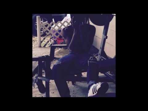 Fr3ddy Thr3e - Round tha Am