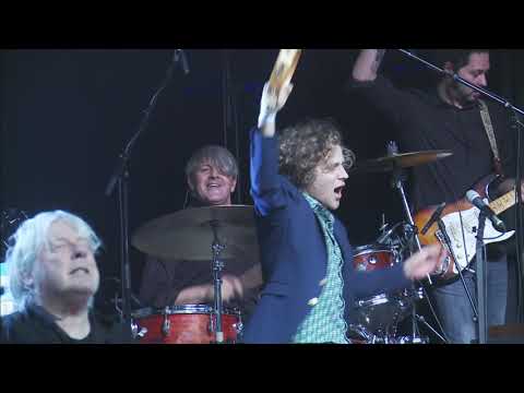 Compact Disk Dummies feat. Arno - Oh La La La (live @ DIW Kerstsoirtwée)