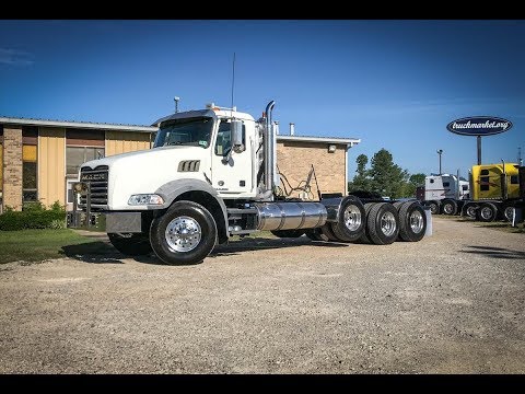 2012 Mack GU813 Tri-Axle Daycab
