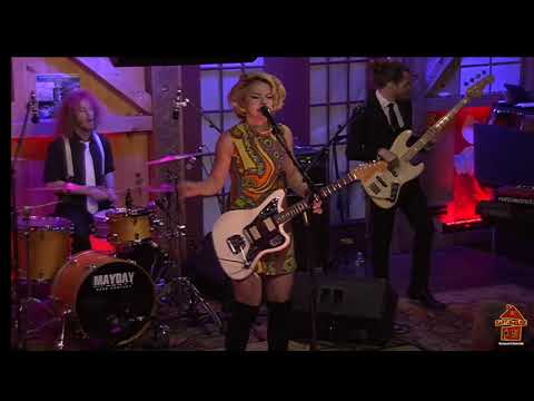 Samantha Fish - Live at Daryl's House Club on  6-7-18