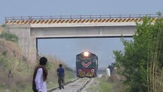 preview picture of video 'Pakistan Railways Smooth and Calm PHA-20 8311 with Pakistan Express'