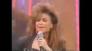 Paula Abdul-Knocked Out Live on Soul Train