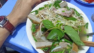 12 giờ đêm đi ăn được tô bún chả dư mang về sáng ăn luôn! #amazing #food #monngon #amthuc #mukbang