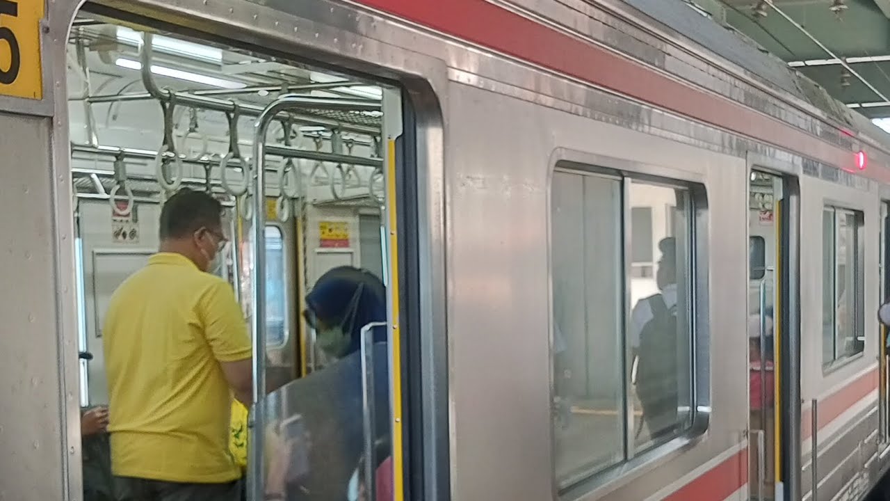 Inside KRL JR 205 ( Commuter Line Duri )