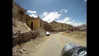 preview picture of video 'Manali to Leh Highway; Royal Enfield Himalayan Adventure- GO-PRO HD'
