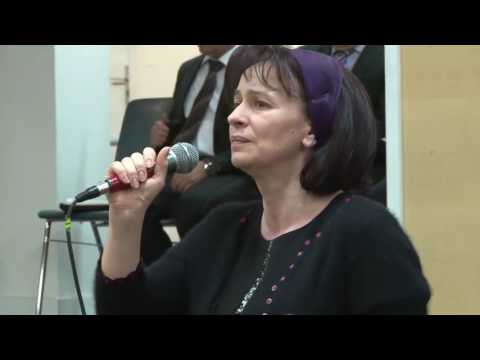 Diana Cosma "Ia jugul lui Hristos pe umeri"