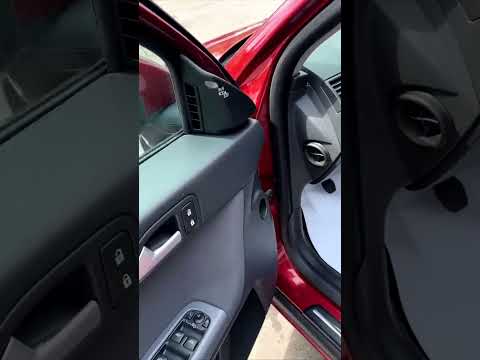 фото volvo v50 i рестайлинг 0