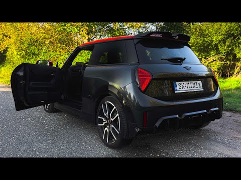2024 MINI Cooper S (John Cooper Works Trim) - Interior & Exterior Walkaround
