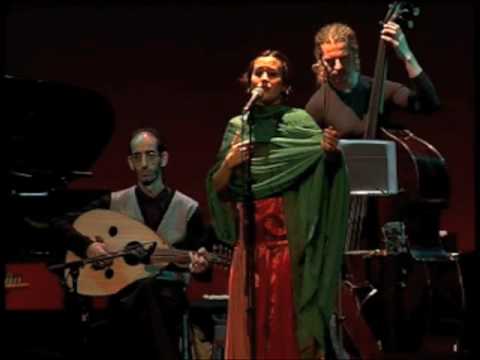 Lara Bello Viaje Azul - Live in Granada