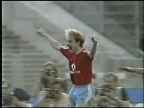 German Cup Final 1986 (Bayern v Stuttgart) (3/5)