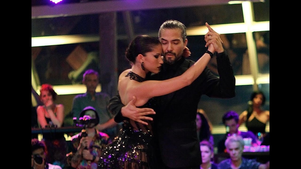 Video thumbnail for Indira Hiayes y Rodrigo Palacios - "Color Cielo" Juan D'Arienzo. / Buenos Aires, Nov2023