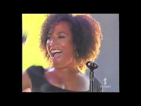 Mousse T & The Dandy Warhols - Horny As A Dandy (6 Puntata Del Festivalbar 2006 Chieti)