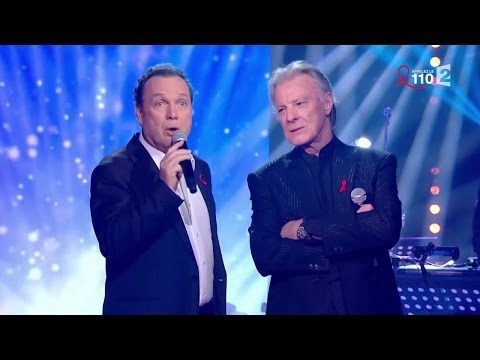 Julien Lepers et Hébert Léonard chantent "Pour le Plaisir"