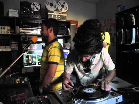 Papa Buju Niki Jahman & Pisello freestyle @ Uno GT Show (28 giugno 2011)