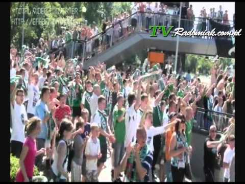 Derby Radomia 2011. Zbiórka i przemarsz kibiców Radomiaka.
