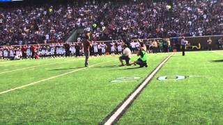 Ben Utecht sings amazing National Anthem at NFL Vikings game