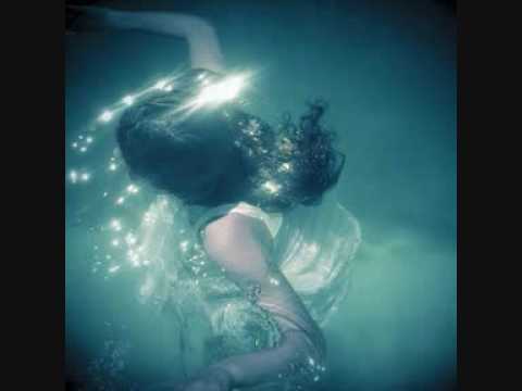 dimi phaze feat. Mary Jeras  - underwater