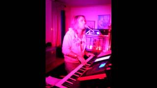 Hallo Hallo (Knutsen og Ludvigsen)