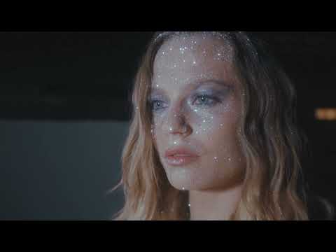 Effy - PUSTKA (Official Music Video)