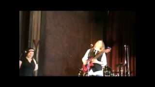 Cait Brennan - "Madame Pompadour" - live at IPO Los Angeles 2013-07-28 w/Fernando Perdomo on bass!