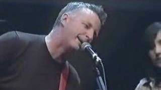 KT Tunstall &amp; Billy Bragg This Wheel&#39;s On Fire