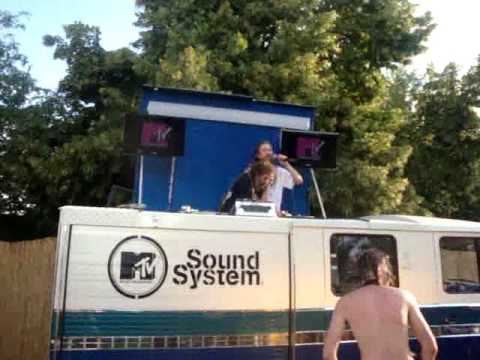 MTV Sound System Bus " Raldo & Asher Selector " 3 jully 2009' Eurockéennes Festival ...