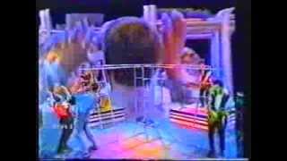 Peter Gabriel - 1983 Italian TV - I Don&#39;t Remember - Shock the Monkey + interview