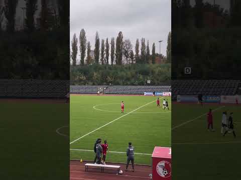 Der Berliner AK und TuS Makkabi wechseln im Oberliga Duell #football #berlin