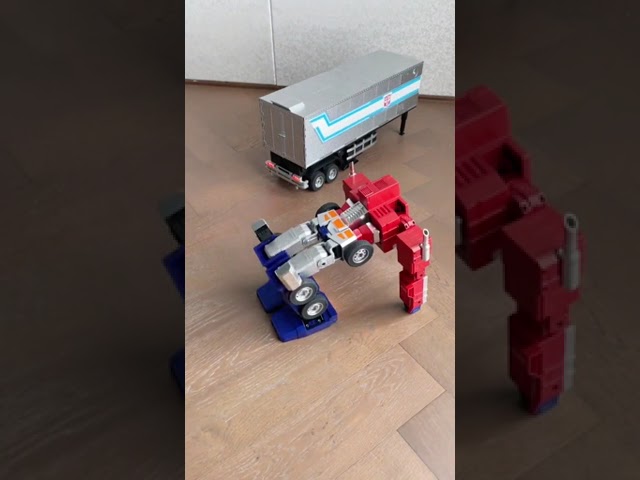 Vídeo relacionado con Kazzley Transformers Juguete Coche Teledirigido para Niños, Coche Radiocontrol con Detección de Gestos, Transformer RC Car Robot con Efecto de luz y Sonido, Coche RC para 4 5 6 7 8 9 10 Años