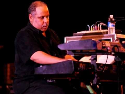 Sophisticado Recordings presents The L.O.V.E Song (Reloaded)