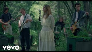 she’s green – Little Birds