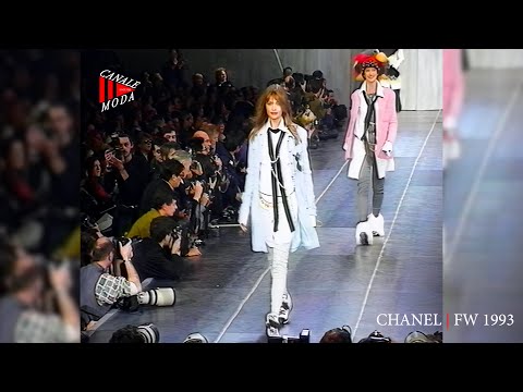 CHANEL Fall Winter 1993 Paris - Canale Moda