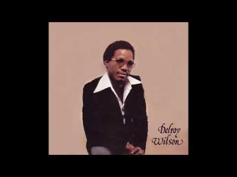 DIVULGANDO: Delroy Wilson - Might Can't Be Right / MARCOS ROOTS - AL