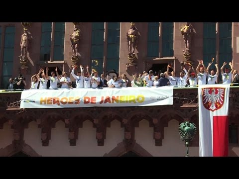 Olympia-Helden in Frankfurt empfangen