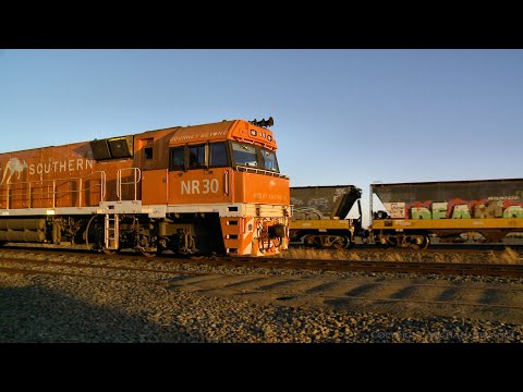 Great Southern NR30 Leading 5MP2 Steel Train (19/8/2021) - PoathTV Australian Trains & Railways