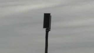 preview picture of video 'Livonia, MI Emerson Middle School Whelen WPS-3016 Tornado Siren Test December 1st, 2007'