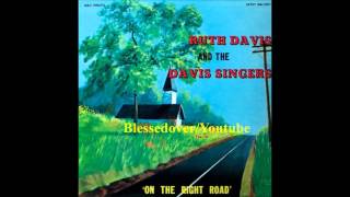 Ruth Davis & the Davis Singers - He's Pleading For Me