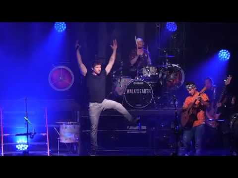 download lagu mp3 mp4 Walk Off The Earth Tour, download mp3 Walk Off The Earth Tour free downloadn, video klip Walk Off The Earth Tour