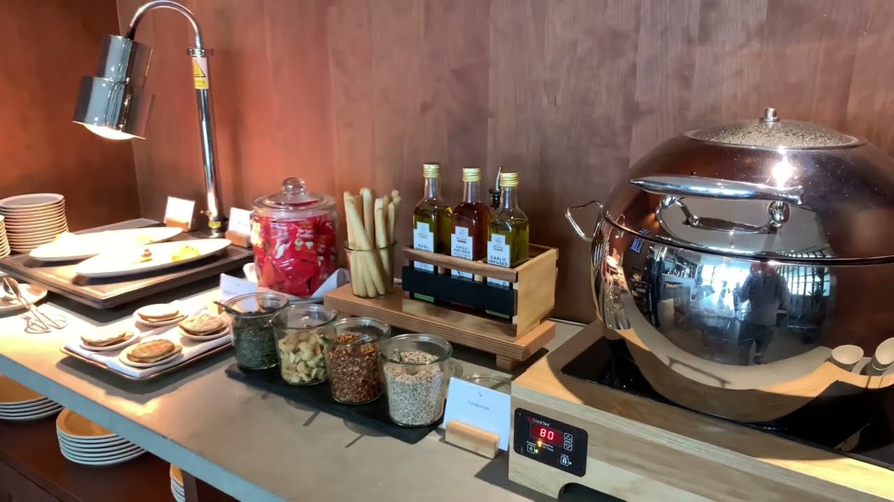 Cathay Pacific Business Class Lounge