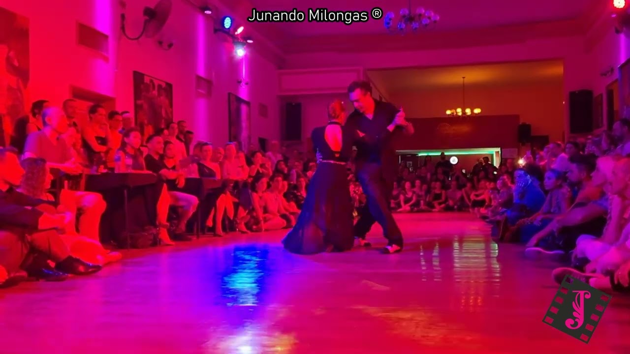 MARIANO "CHICHO" FRUMBOLI & MOIRA CASTELLANO || "Festejando" (Osvaldo Pugliese)