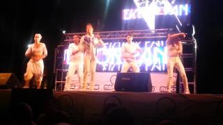 Ektor Pan "What about Us" (En Concierto)