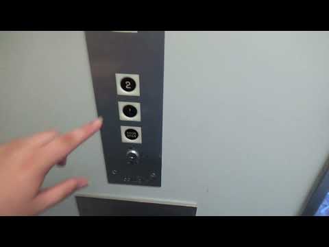 Vintage Colley Hydraulic Elevator @ 940 Lee St - Des Plaines, IL