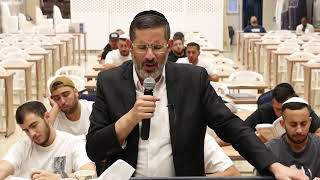 עכשיו בשידור חי סליחות להצלחת צבא הגנא לישראל!! עם הרב יוסף חיים גבאי שליט"א (הרב יוסף חיים גבאי) - התמונה מוצגת ישירות מתוך אתר האינטרנט יוטיוב. זכויות היוצרים בתמונה שייכות ליוצרה. קישור קרדיט למקור התוכן נמצא בתוך דף הסרטון