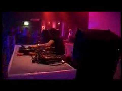 TIËSTO & FREDERIK ABAS @ Escape Amsterdam, 22-12-2006, part2