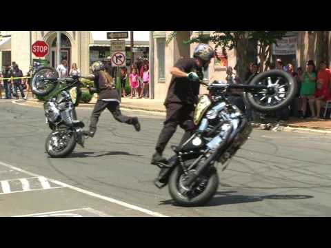 Busted Knuckles Stunt Show
