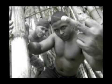 La Alianza - Juego de muñecas feat. Anairka