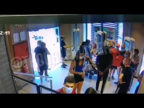 Ultras do Sporting (fora) vs Ultras do Benfica (dentro) - Eurocopa 2021 (Sevilha, Espanha)